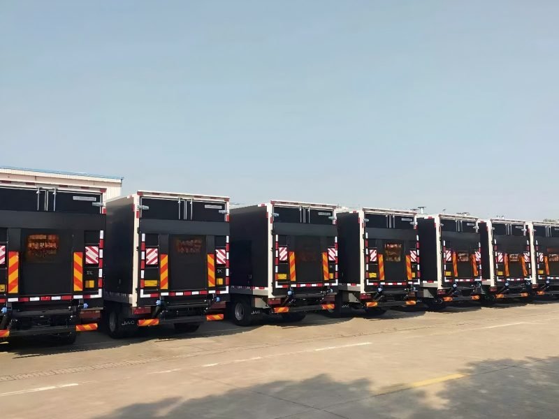 truck tail lifts